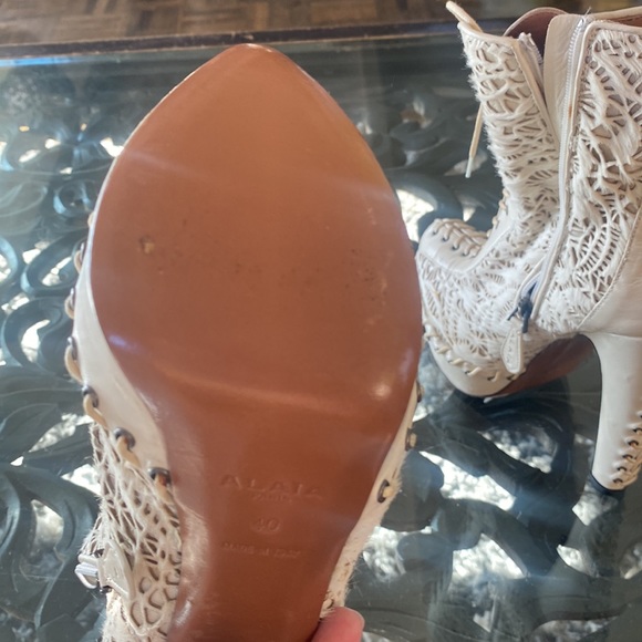 ALAIA stunning Calf Hair Embossed Booties - Picture 5 of 6